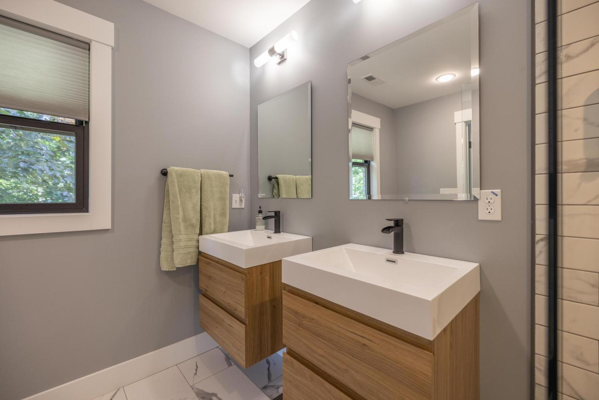 Villa Mid-Century Modern Impeccable Remodel With Hot Tub Asheville Esterno foto