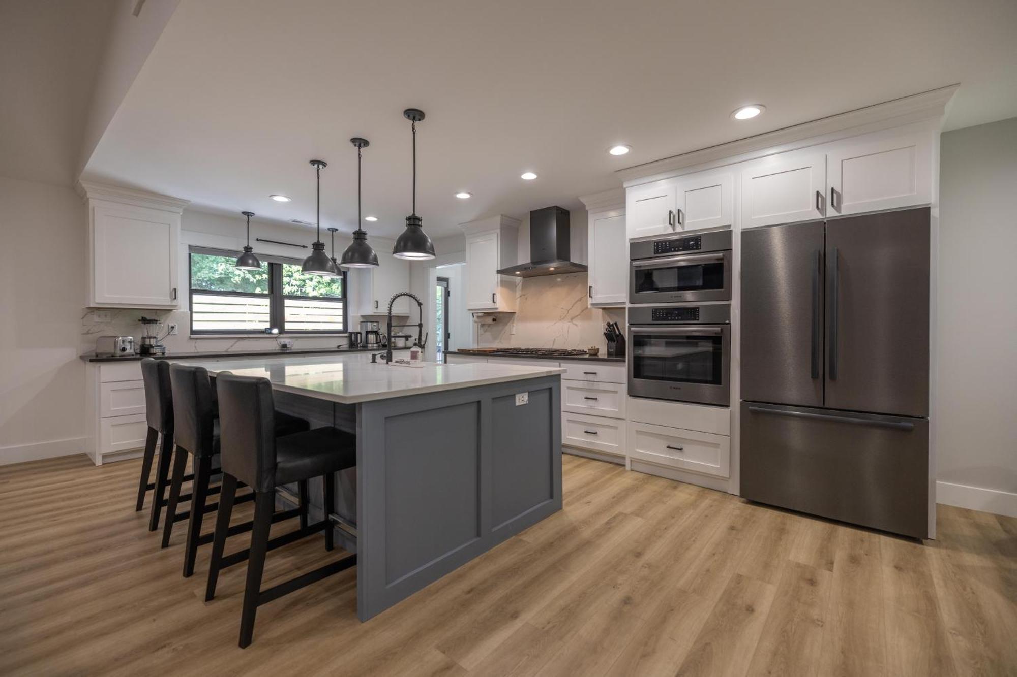 Villa Mid-Century Modern Impeccable Remodel With Hot Tub Asheville Esterno foto