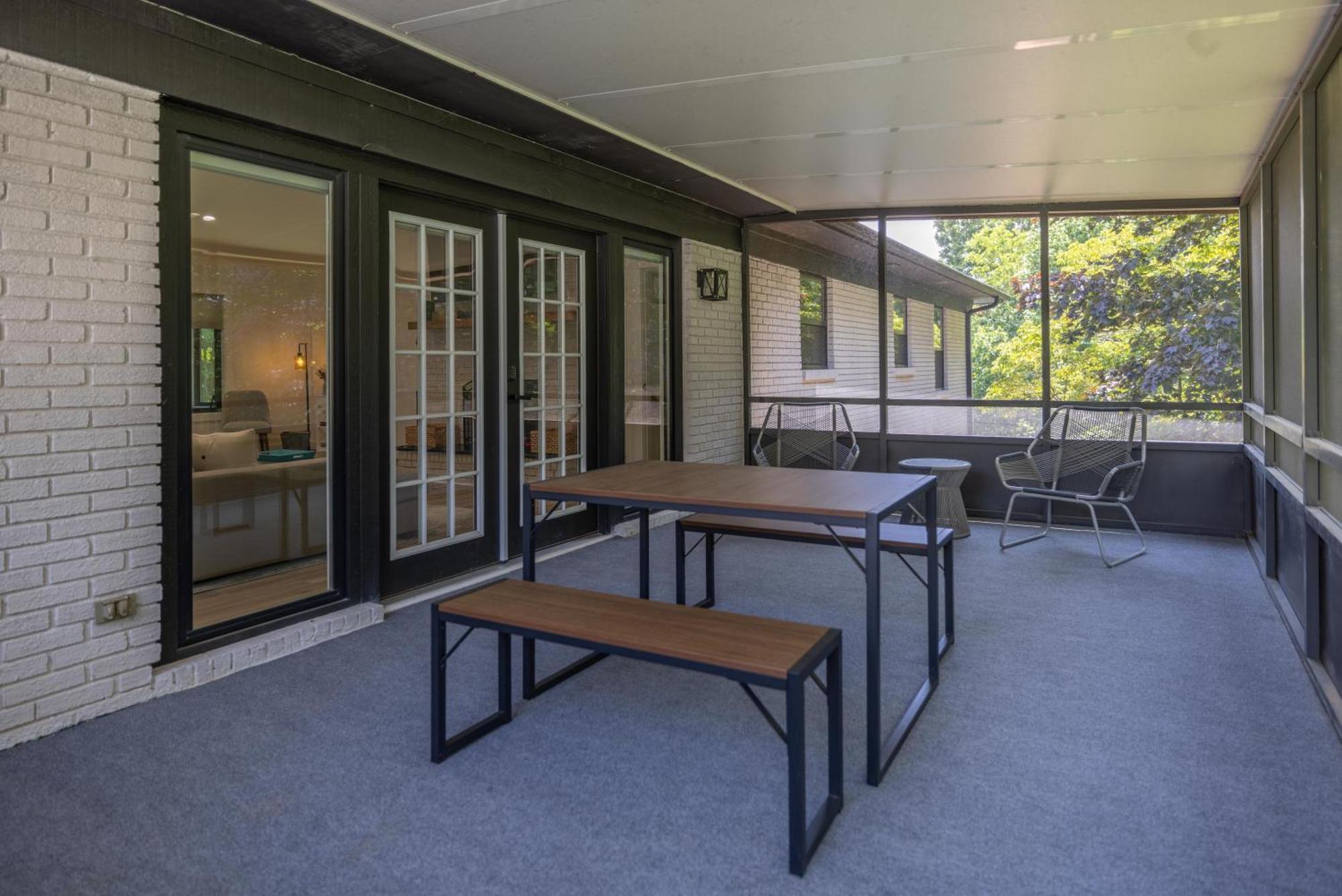 Villa Mid-Century Modern Impeccable Remodel With Hot Tub Asheville Esterno foto